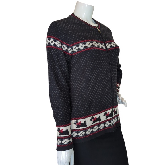 Scottish Terrier Cardigan Sweater (relaxed fit) - Picture 6 of 12